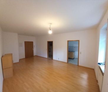 Single-Apartment in Hochparterre mit kleiner Küche, ab sofort bezie... - Photo 1