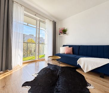 Jasne 2 pokoje, ogromny balkon i zielony widok - Photo 2