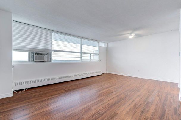 For Lease - 2263 Marine Drive Unit# 1408, Oakville, Ontario - Photo 1