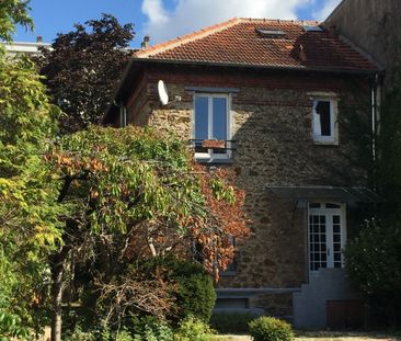 Location Maison 5 pièces 169m² ST MAUR DES FOSSES 94100 - Photo 2