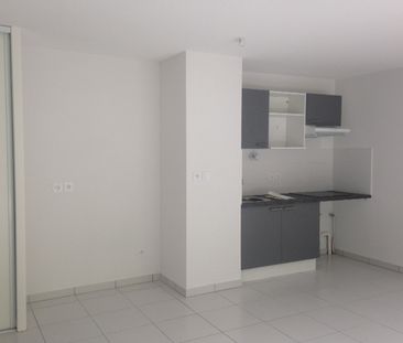Location Appartement 3 pièces 62m² - Photo 2