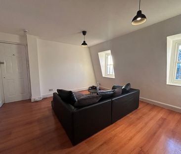 1 Bed Flat, Camden Road, NW1 - Photo 2