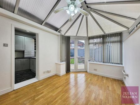 3 bedroom semi-detached house to rent - Photo 3