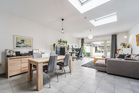 Ruime woning te huur in Schoonaarde met tuin - Photo 2