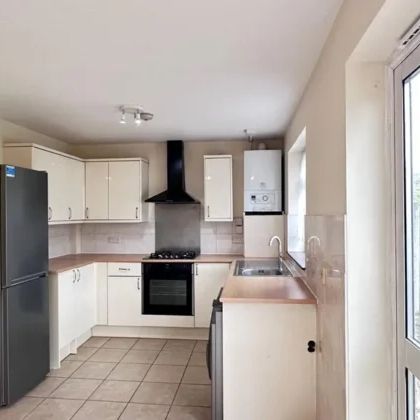 4 Bed Semi-Detached House To Rent - Photo 1