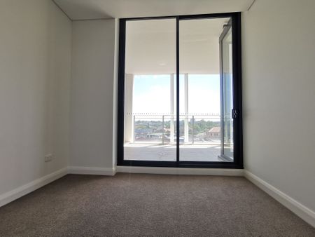 Modern 3-Bedroom Apartment in Granville Place – Available 16th January 2026 - Photo 2