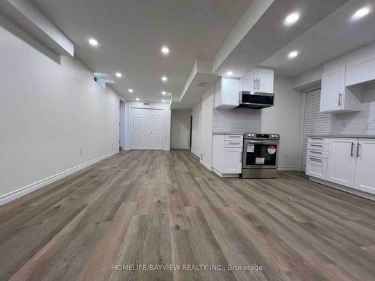 For Lease - 136 Pinnacle Trail Unit# Lower, Aurora, Ontario - Photo 1