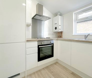 2 bedroom terraced house to rent - Photo 4