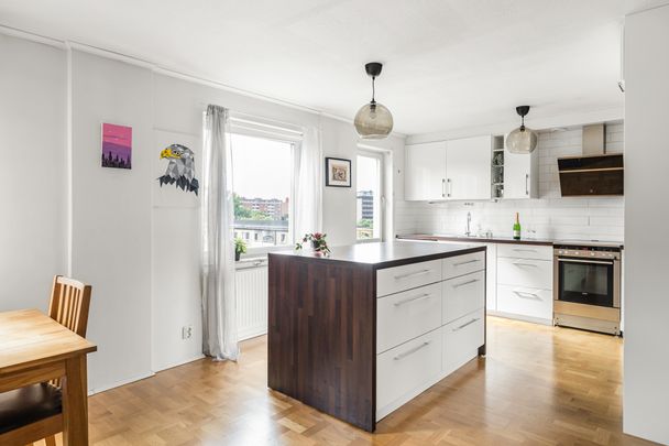 Lundagatan, Solna - Photo 1