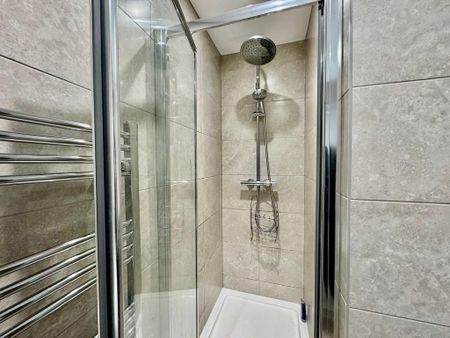 3 bedroom terraced house to rent - Photo 3