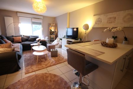 Appartement T3 avec parkings et terrasse - Photo 3