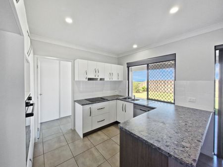 NEAR NEW 4 BEDROOM HOME IN TOLGA - Photo 5