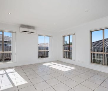 4 Bedrooms Plus Study in Great Location. - Photo 1