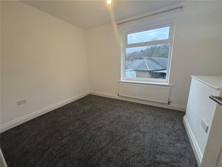 2 bedroom semi-detached house to rent - Photo 2