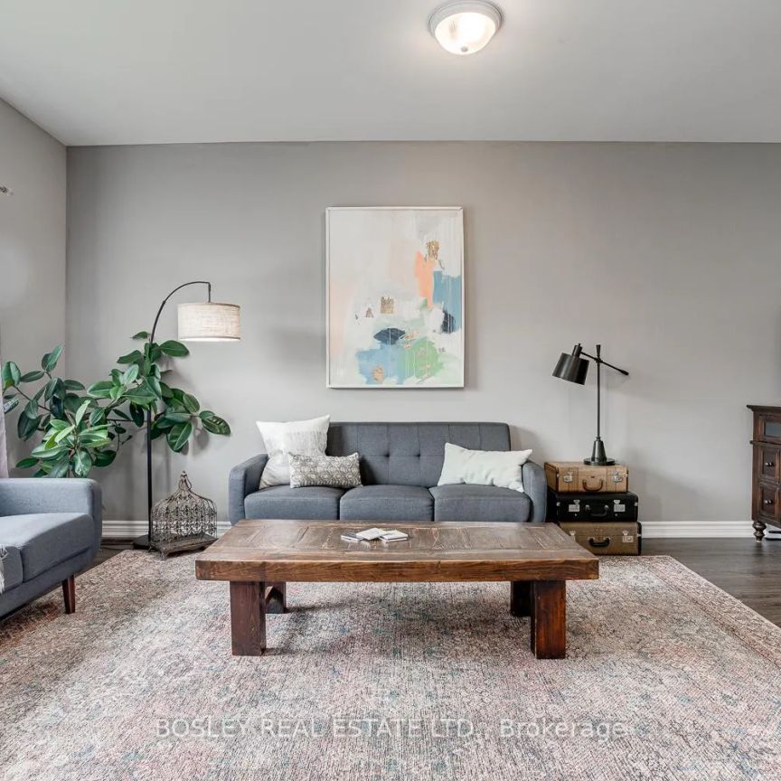 19 TOLMAN STREET - Photo 1