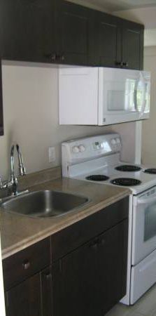 Fully Furnished Ground Level 1 Bed 1 Bath Westview - Photo 1