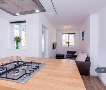 5 bedroom terraced house to rent - Photo 3