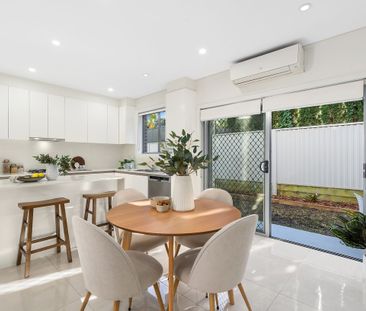 Modern Family Oasis in Peaceful and Convenient Narwee Pocket - Photo 3