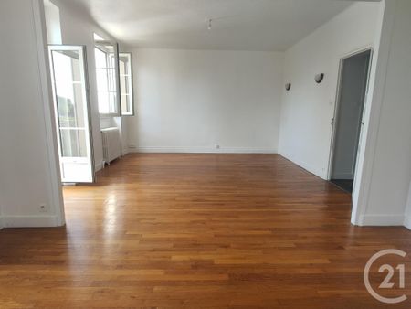 Location Appartement 4 pièces 101m² VARENNES VAUZELLES 58640 - Photo 2