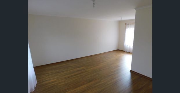 Ideal Family Home In A Great Location. - Photo 1