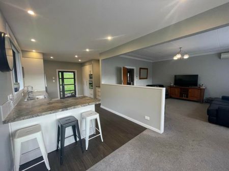 A piece of paradise - furnished and fabulous! - Photo 5