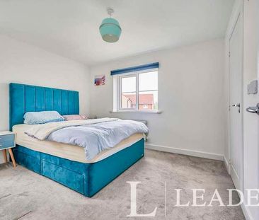Plover Crescent, Harlow, Essex, CM17 - Photo 3