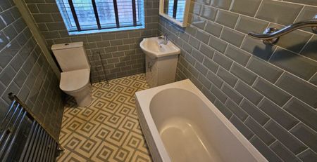 Mexborough Place, Chapel Allerton, Leeds, LS7 3EB - Photo 5