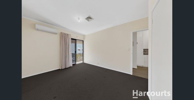 3x1 unit in the heart of Joondalup - Photo 1