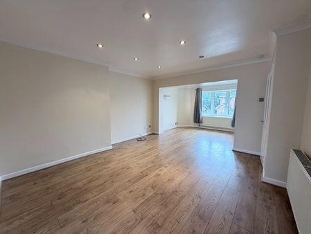 3 bedroom House To Let - Photo 3