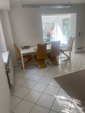 Stadtwohnung mit Terrasse Nähe Flora Köln Linie 16 fußläufig zu erreichen - Photo 4