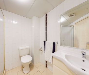 Beautiful Apartment Overlooking Swimming Pool and Gardens!!! - Photo 3