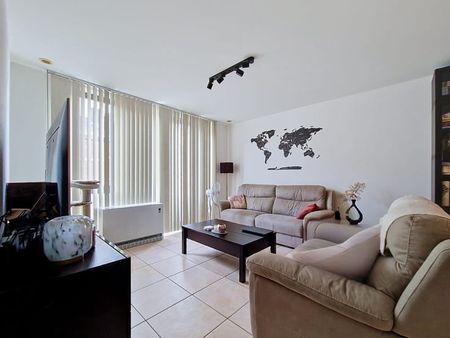 Appartement te huur - Foto 2