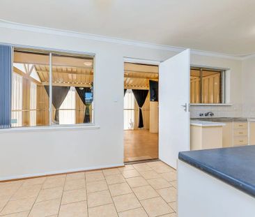 Charming 3-Bedroom Home in Quiet Kenwick Location - Photo 5