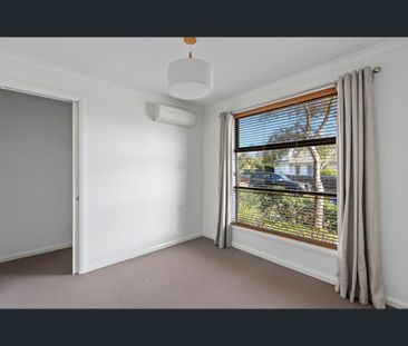 16 Attunga St, Chadstone, Vic 3148 - Photo 4