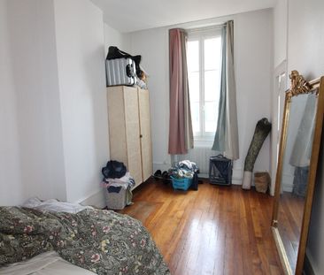 Location Appartement 3 pièces 90m² - Photo 3
