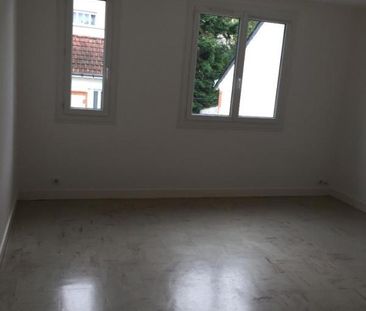 Location Appartement 2 pièces 47m² TOURS 37000 - Photo 4