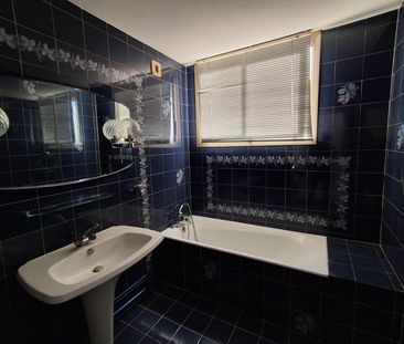 Location Appartement 3 pièces 92m² ST CHAMOND 42400 - Photo 4