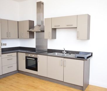 2 bedroom apartment to rent - Photo 2