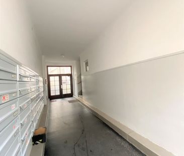 SEHR GEPFLEGTE 2,5-ZIMMER WOHNUNG MIT LIFT + SUPER INFRASTRUKTUR ZU... - Photo 3