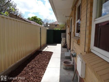 Affordable Homette In Great Location - Photo 5