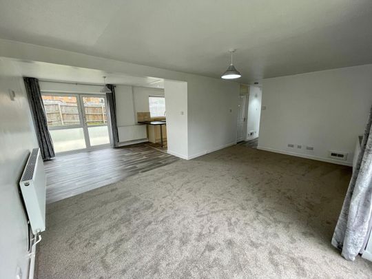 Earls Field, Brandon, Raf Lakenheath - Photo 1