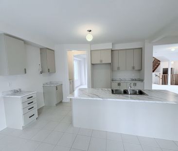 For Lease - 60 Baycroft Boulevard, Essa, Ontario - Photo 4