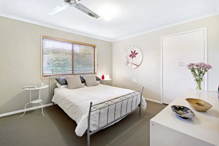 8 Melinda Court, Springwood. - Photo 2