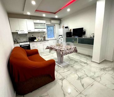 Inchiriez-3 CAMERE | 60 MP | PARTER | OPEN-SPACE + BALCON | SEBASTIAN - Fotografie 3