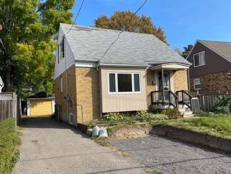 Detached Home For Lease | E7370354 - Photo 4