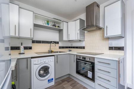 1 bedroom flat to rent - Photo 5