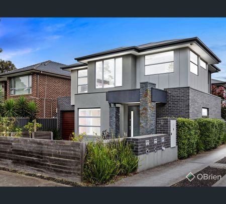 11 Ribbonwood Crescent, Sunshine North, Vic 3020 - Photo 2