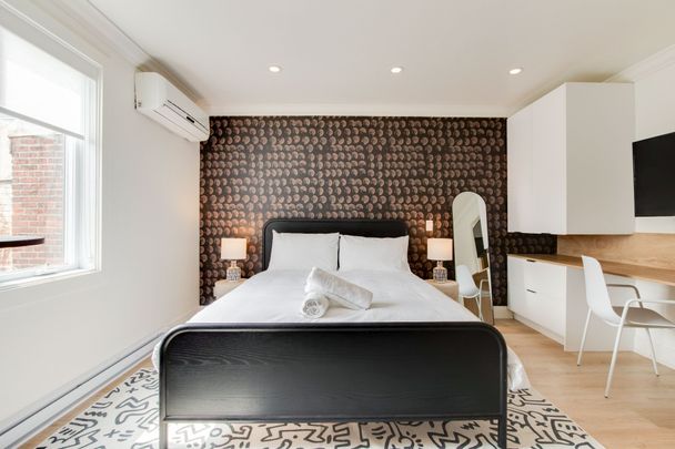 874 Rue Sherbrooke E. #304 - Photo 1