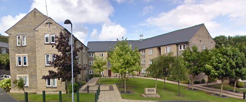 **Apply on line** 2 bedroom first floor flat with standard bathroom. Ilston House - Photo 1