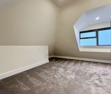 Lavender Park Road, West Byfleet - 2 bedrooms Property for lettings... - Photo 1